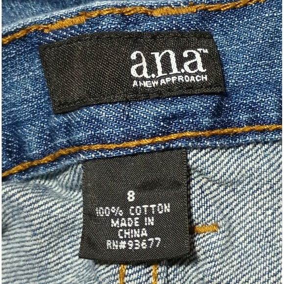 Ana Boyfriend Ankle Jeans Womens Size 8 Distressed Denim A New Approach - Picture 13 of 16